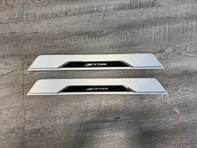84860639 GENERAL MOTORS Door Sill Plates C8 Corvette
