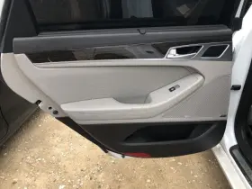 205.GN1I17 GENESIS Door Panel Rear G80