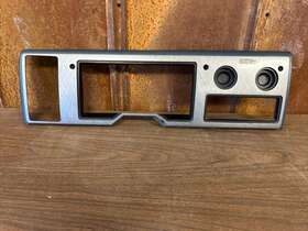 15674208 GM Van Speedometer Cluster Bezel G10 G20 G30 Chevy