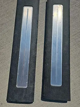 23114164 GM Interior Door Sill Plates Chevrolet Silverado #2