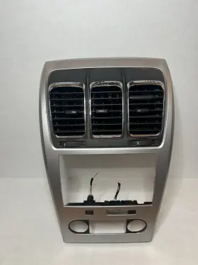 538196 GM Radio Bezel Center Dash Air Vents Gmc Acadia