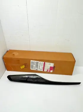 84320946 GM Front Passenger Door Panel CT6 Cadillac