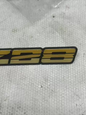 14031725 GM/CHEVROLET Dashboard Emblem Camaro #3