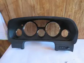 20944703 GMC Cluster Bezel Acadia Denali