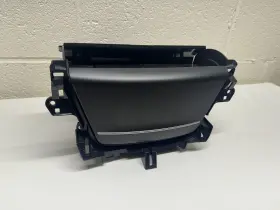 77280TVA-A320-M1 HONDA Front Storage Coin Box Socket Accord