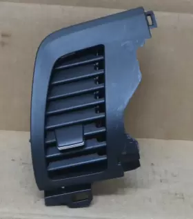 77615-THR HONDA Left Center Dashboard Air Vent Odyssey