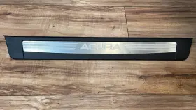 84202-TK4A HONDA Front Right Door Sill Scuff Plate Tl Acura