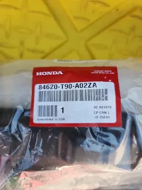 84620-T90-A0-20 HONDA Cargo Panel Pilot