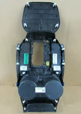 84650-4Z210 HYUNDAI Panel Center Console Drink Holder #2