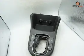 84651-G4700 HYUNDAI Center Console Floor Gear Bezel Shroud Gt #2