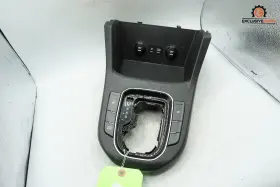 84651-G4700 HYUNDAI Center Console Floor Gear Bezel Shroud Gt