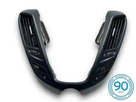 84740-2V100-PD5 HYUNDAI Center Dash Radio Bezel Air Vents