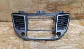 84740-D3200 HYUNDAI Center Dash Air Vent Panel Tucson
