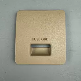 84752-SJ3Y0 HYUNDAI Dashboard Obd Fuse Box Cover Elantra