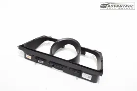 84831-AA000 HYUNDAI Cluster Speedometer Bezel Cover Elantra