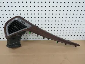 974064Z000 HYUNDAI Front Right Dashboard Vent #2