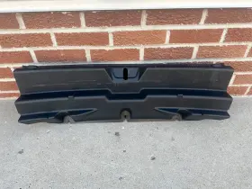 GX73-406A64-AE JAGUAR Xe Trunk Sill Scuff Plate Panel
