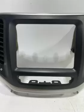 1WP091SAAD JEEP Dash Navi Radio Display Screen Bezel Cherokee #3