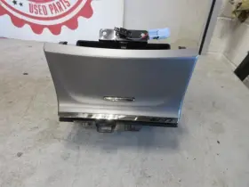 Grandcher JEEP Center Dash Lower Usb Media Port Cherokee