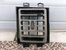 55114921 JEEP Zj Dash Vent Mount Frame Driftwood Cherokee