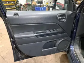 204.CH9112 JEEP/PLYMOUTH TRUCK Lh Driver Front Door Interior