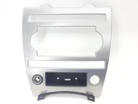 X35009104TJ JEEP Climate Control Radio Surround Cherokee