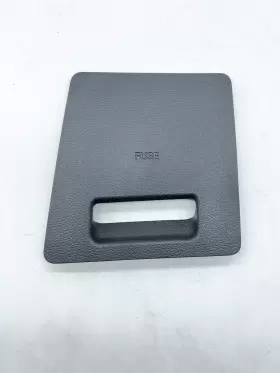 84753-1W200 KIA Interior Dash Fuse Box Cover Access Panel Rio #2