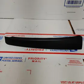 84770-3E500 KIA Left Center Dash Bezel Sorento