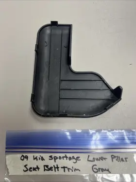 85848-1F000 KIA Front Right Center Lower Pillar Seat Belt #2