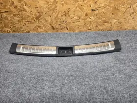 R5F25-AC000 KIA Rear Trunk Sill Scuff Plate Sorento