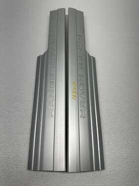 7H4213208AA LAND ROVER Front Right Left Scuff Sill Plate
