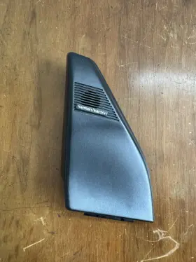 AWR5139 LAND ROVER Left Door Tweeter Cover