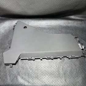 HY32-045M11-B LAND ROVER Centre Dashboard Left Cover