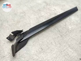 LR092716 LAND ROVER Velar Front Right Pillar Outer Applique #3