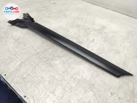 LR092716 LAND ROVER Velar Front Right Pillar Outer Applique