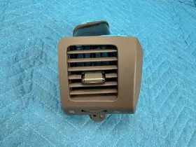 55660-60150 LEXUS Dash Air Vent Passengers Sandalwood GX470