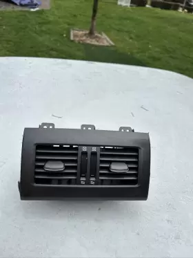 58860-50040 LEXUS Rear Center Console Air Vent LS460