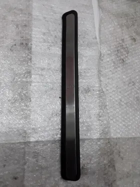 Cont-linc LINCOLN Left Rear Sill Continental