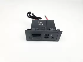 D09H-66-9U0A MAZDA Center Console Usb Port Jack Control CX-9