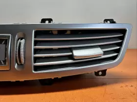 05569-051 MERCEDES Dash Center Air Vent Switch Clock Mount #2