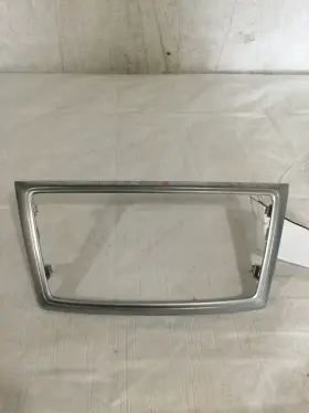 16906985 MERCEDES Dashboard Radio Bezel GL350