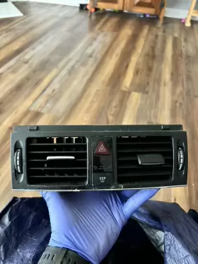 2048304054 MERCEDES Center Dash Hazard Ac Air Vent W204 C300