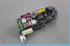 2129004022 MERCEDES Rear Module Relay Fuse Box E350 #3