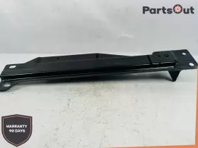 A1646800531 MERCEDES Rear Body Left Bracket Mount GL450
