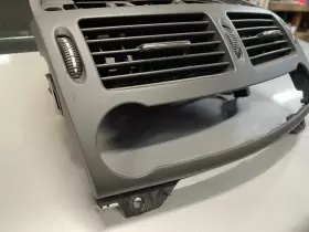 A2118300054 MERCEDES Climate Control Dash Center Grill W211 #3