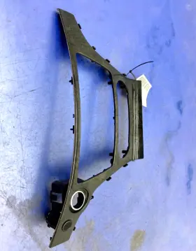 A2316803836 MERCEDES Center Console Radio Scratches SL400
