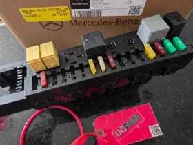 A4639000800 MERCEDES Repair Service Rear Fuse Relay Box Mbenz
