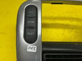 BOX-D42-D1165-3N146 MERCURY Front Center Dash Air Vent #3