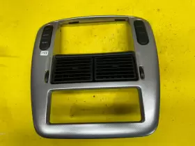 BOX-D42-D1165-3N146 MERCURY Front Center Dash Air Vent