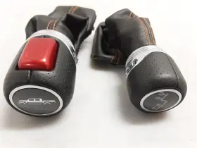 131.CH9A22 MOPAR Jt Gladiator Auto Trans Tcase Shifter Boots